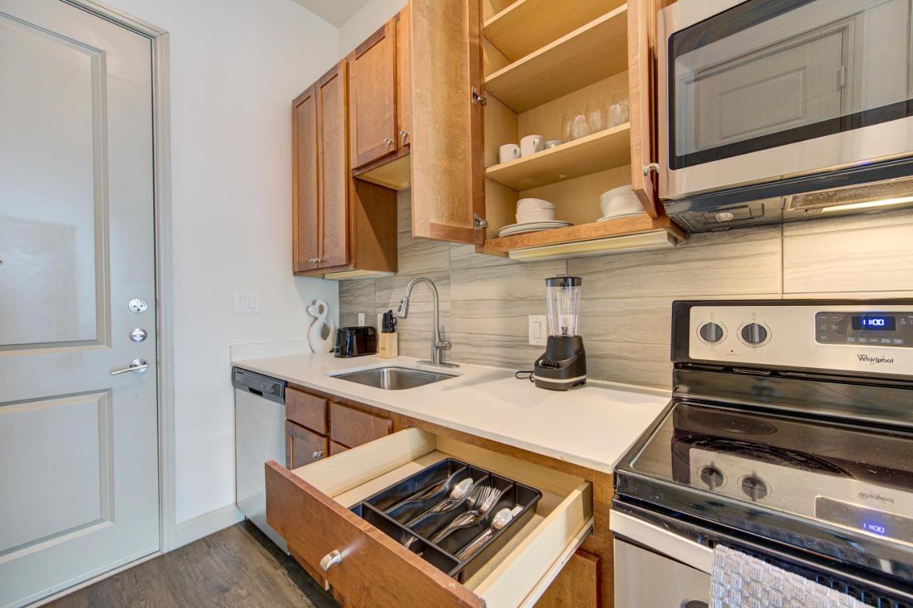 Trendy Downtown 1Bd/Freeparking/Wi-Fi/Pool Apartment Хюстън Екстериор снимка