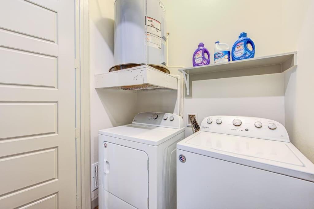 Trendy Downtown 1Bd/Freeparking/Wi-Fi/Pool Apartment Хюстън Екстериор снимка