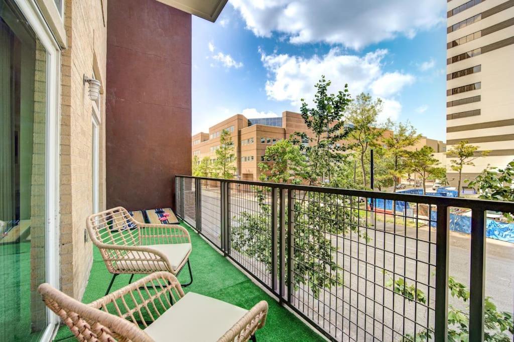 Trendy Downtown 1Bd/Freeparking/Wi-Fi/Pool Apartment Хюстън Екстериор снимка